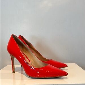 Louise et Cie red with a touch of orange patent leather pumps size 7.5